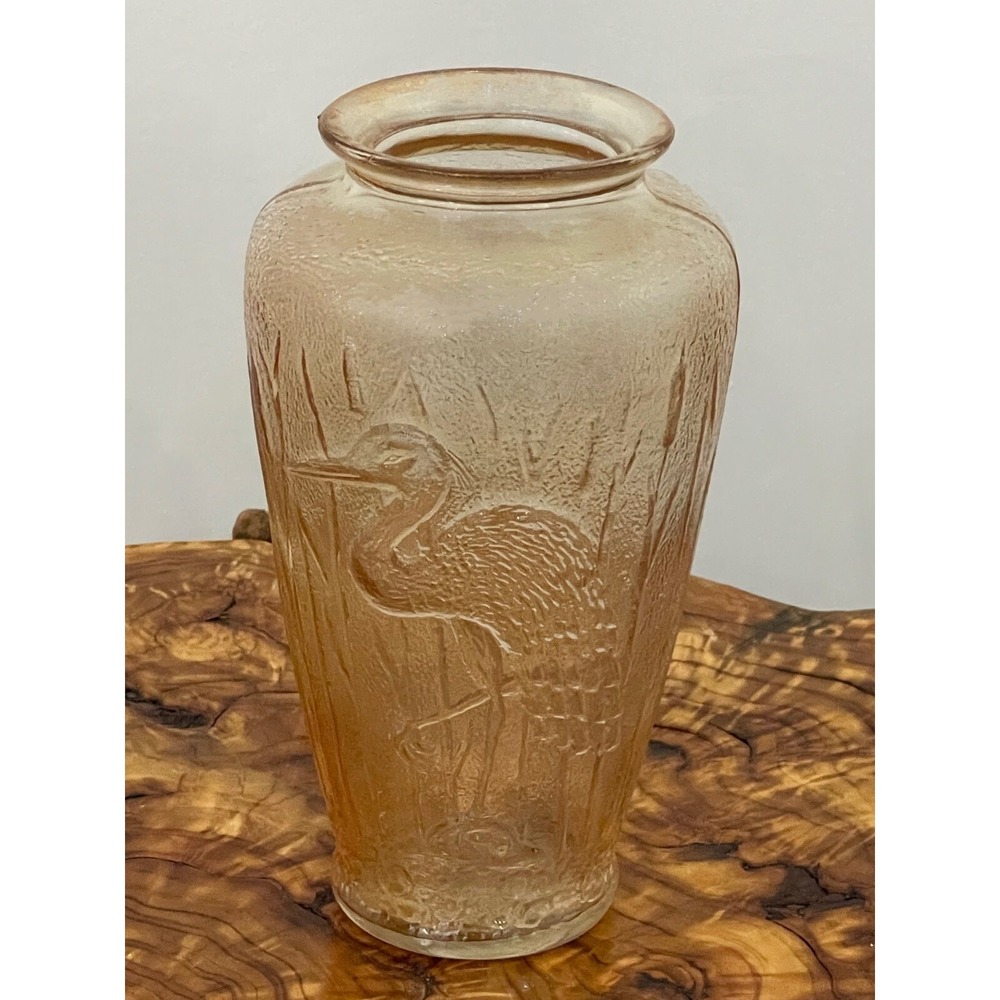 Merigold Carnival Glass Vase Stork Heron Cattails Flowers Iridescent Vintage - Picture 2 of 15